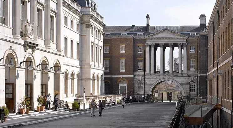 倫敦國王學(xué)院.png 倫敦國王學(xué)院.png