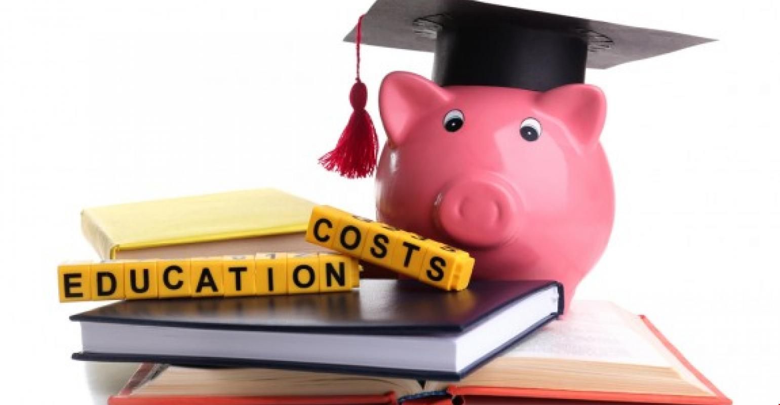 加拿大本科和研究生學費差異.jpg 加拿大本科和研究生學費差異.jpg