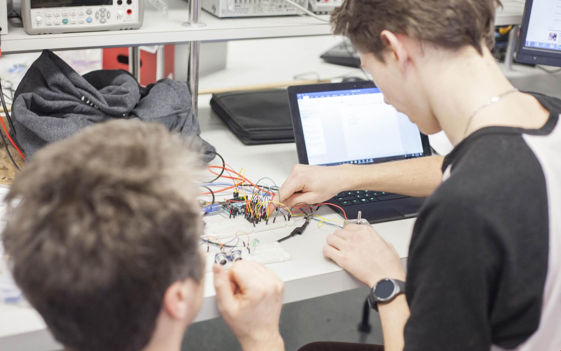 加拿大計算機專業.jpg 加拿大計算機專業.jpg